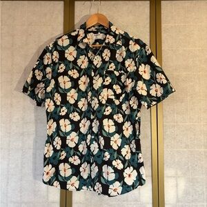 Old Navy Men's Floral Shirt - Black, White, and Teal, Size Large